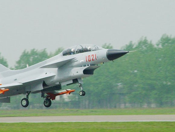 Máy bay chiến đấu thế hệ thứ ba J-10 của Trung Quốc